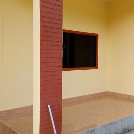 Radiya Guesthouse ซัมบาลัง ลาวัง ห้อง รูปภาพ