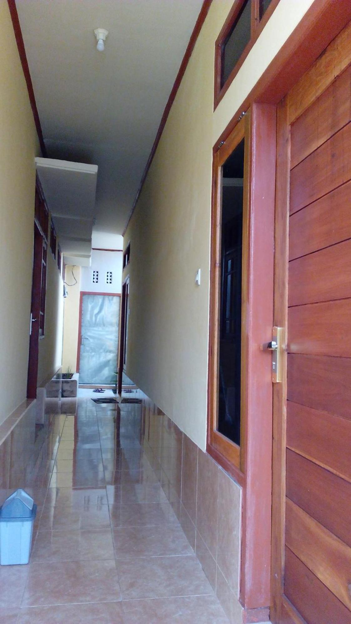 Radiya Guesthouse ซัมบาลัง ลาวัง ห้อง รูปภาพ