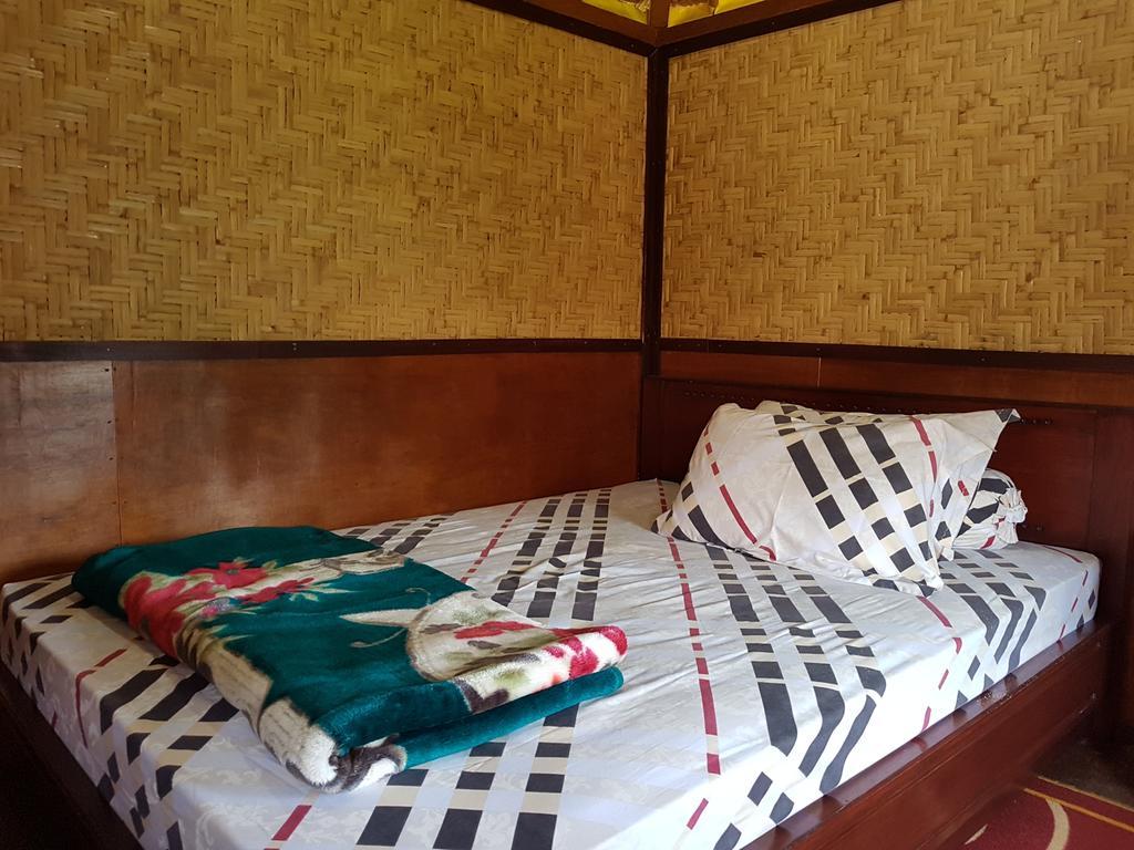 Radiya Guesthouse ซัมบาลัง ลาวัง ห้อง รูปภาพ