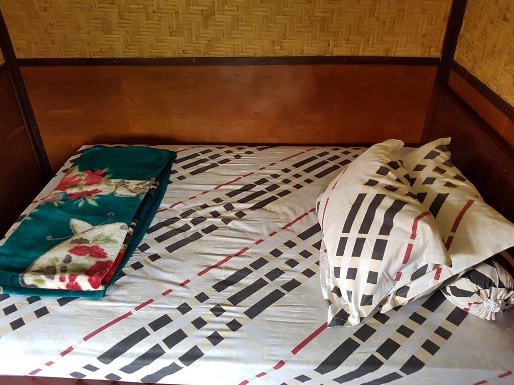 Radiya Guesthouse ซัมบาลัง ลาวัง ห้อง รูปภาพ